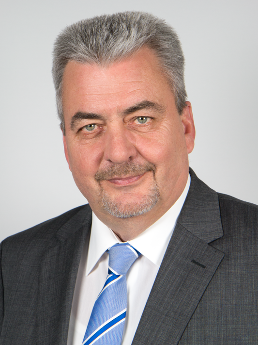 Joergstenger Cropped